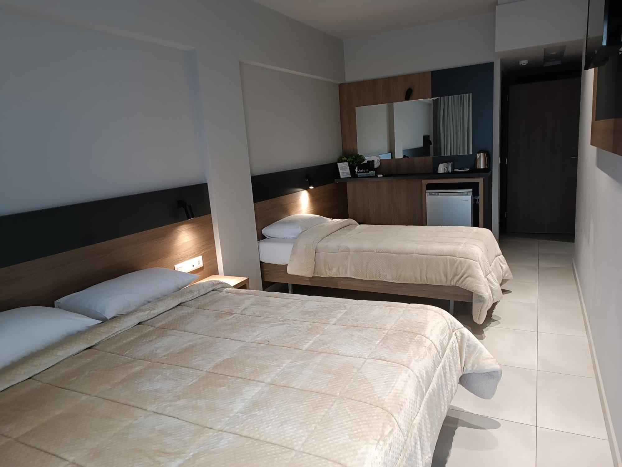 Paralía Elizabeth Queen Luxury Rooms מראה חיצוני תמונה