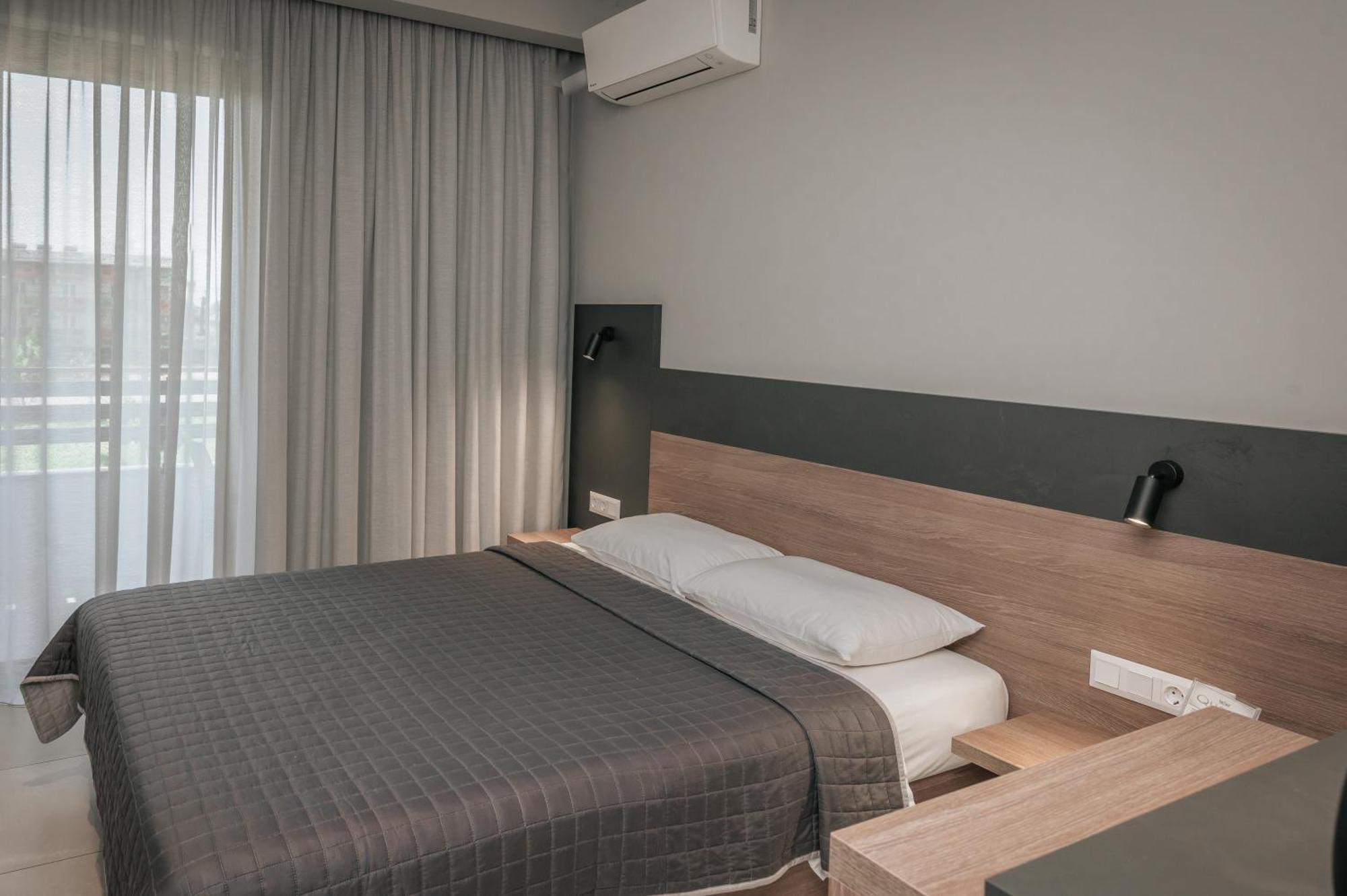 Paralía Elizabeth Queen Luxury Rooms מראה חיצוני תמונה