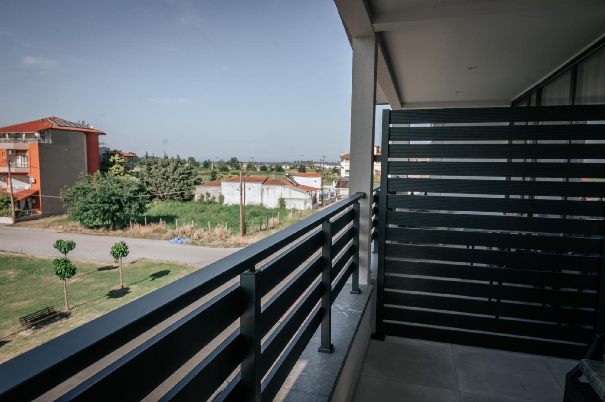 Paralía Elizabeth Queen Luxury Rooms מראה חיצוני תמונה