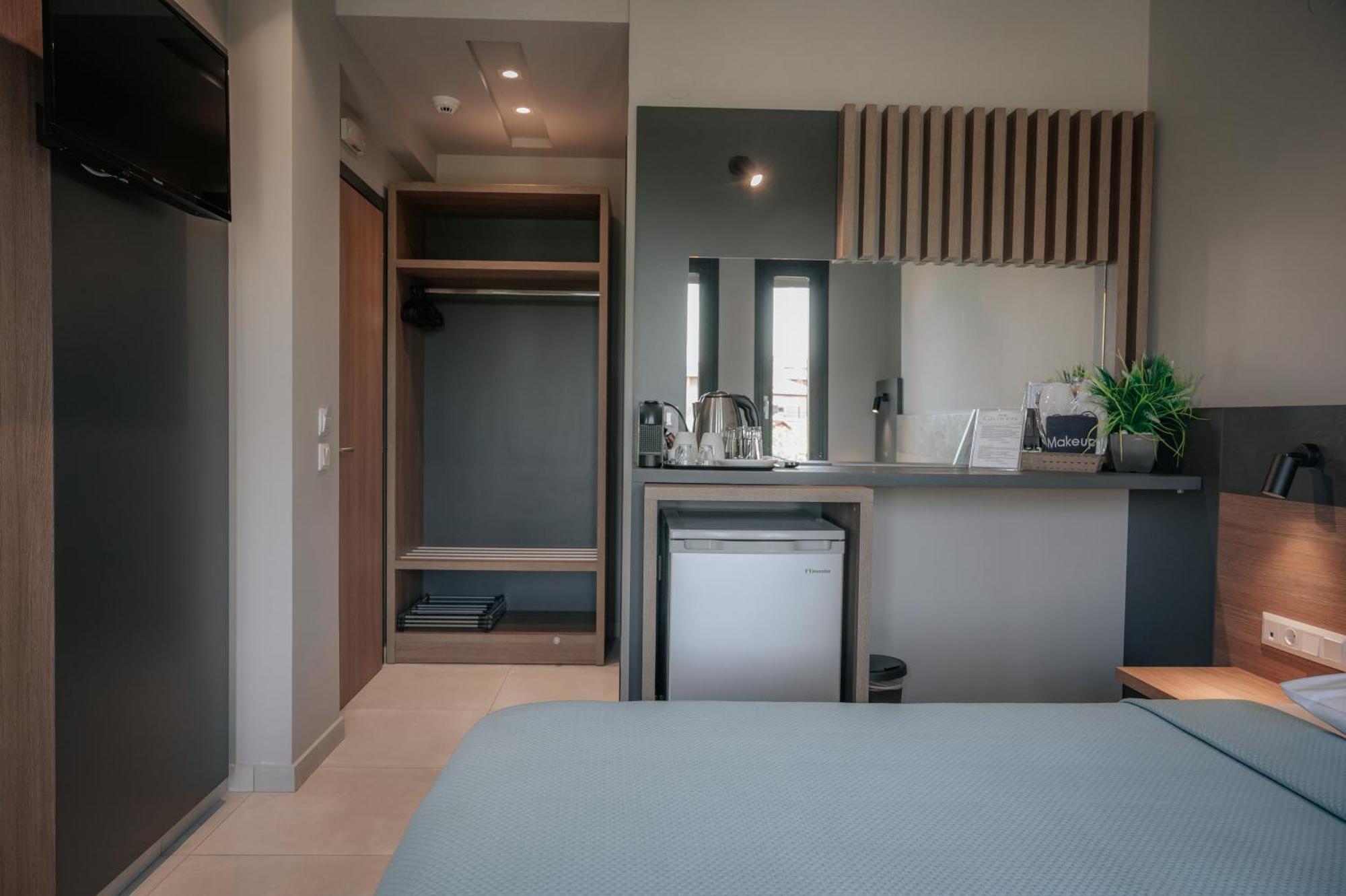 Paralía Elizabeth Queen Luxury Rooms מראה חיצוני תמונה