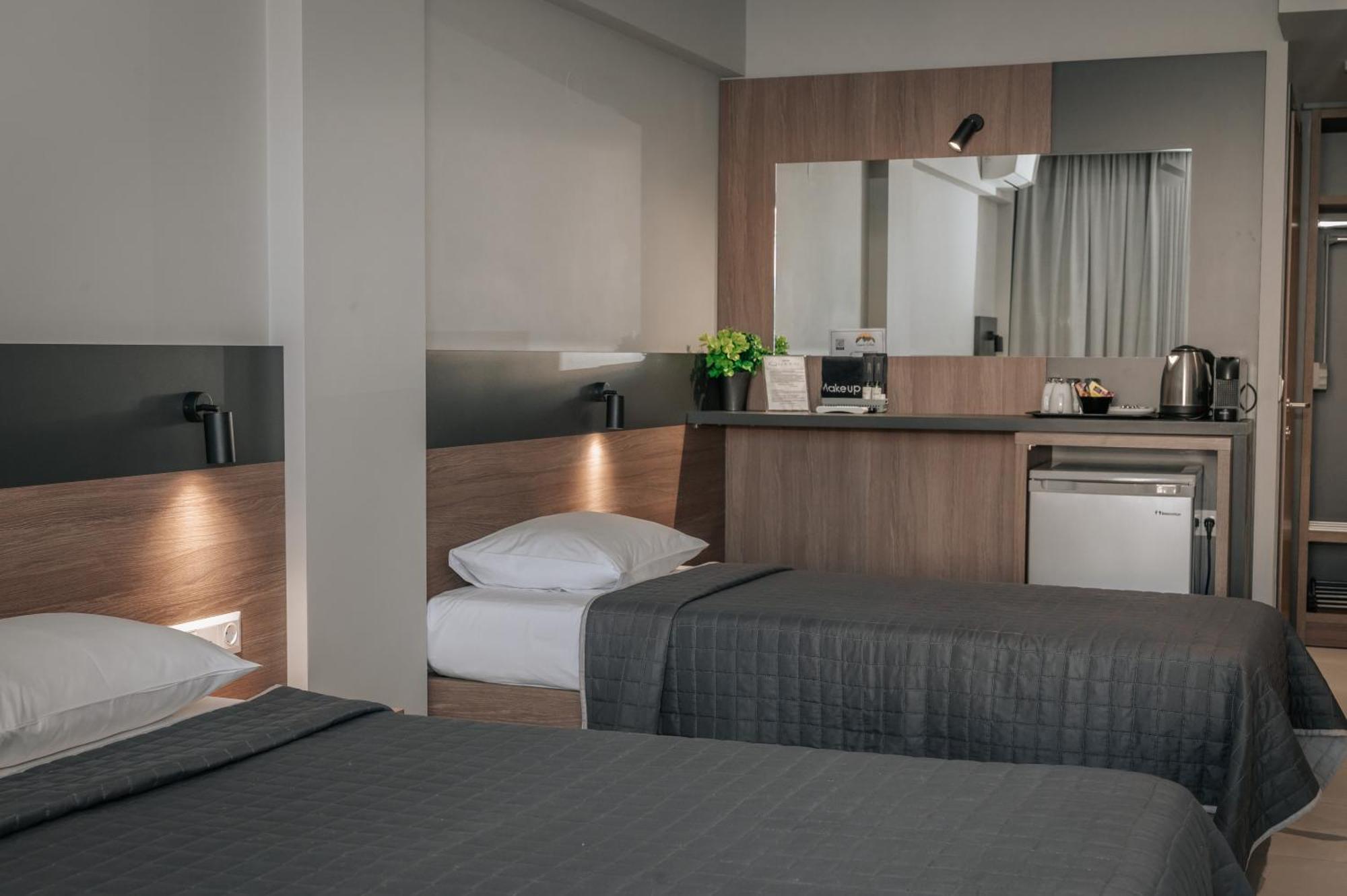 Paralía Elizabeth Queen Luxury Rooms מראה חיצוני תמונה